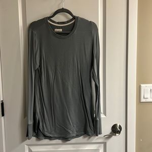 Long sleeve shirt